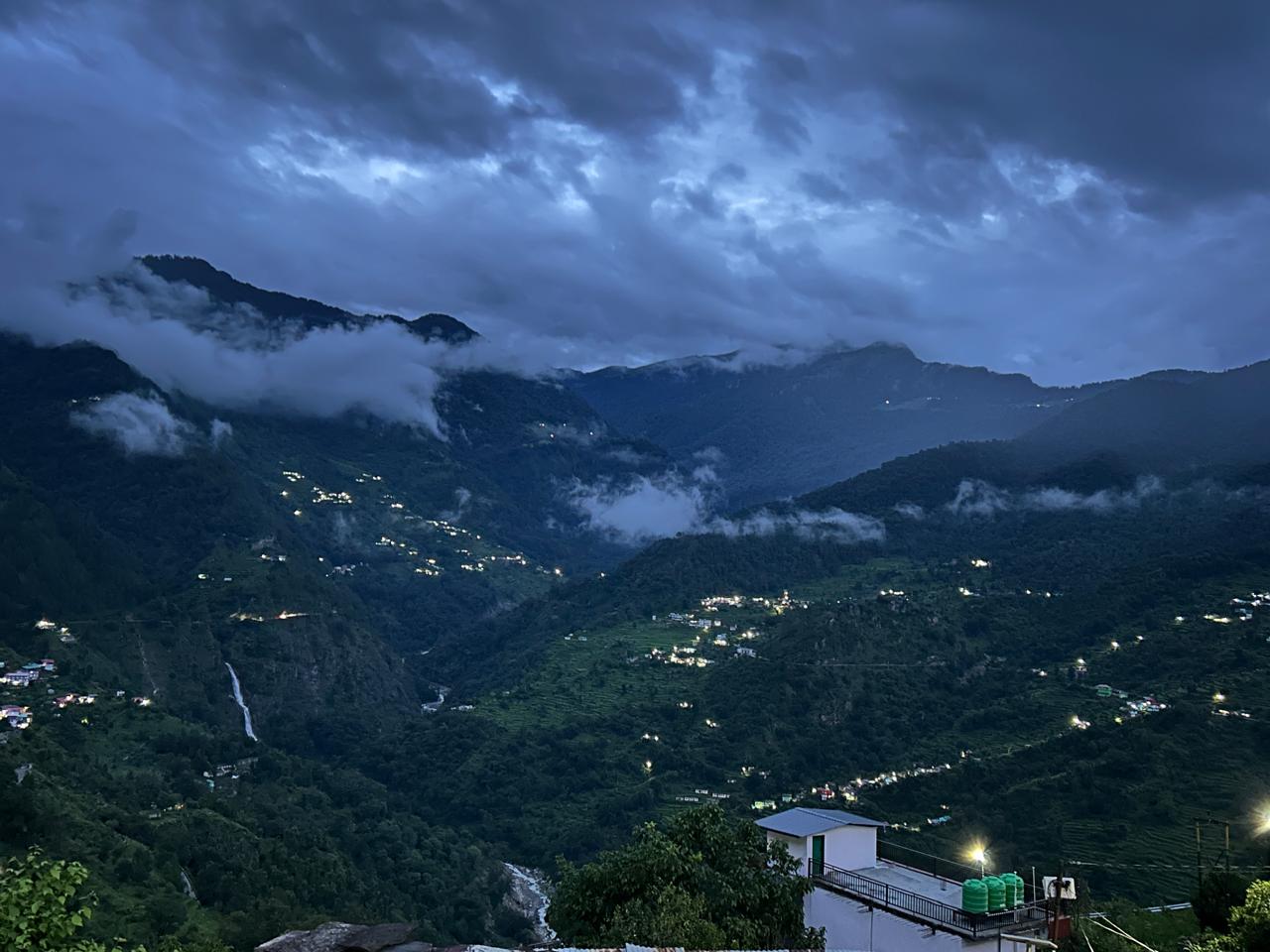Himalayan starry night sky